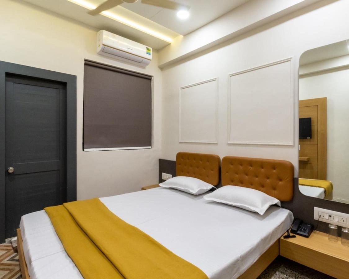 Prince Residency Club House Jāmnagar Dış mekan fotoğraf